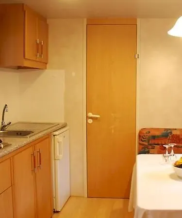 Camping Center Valdor 3*